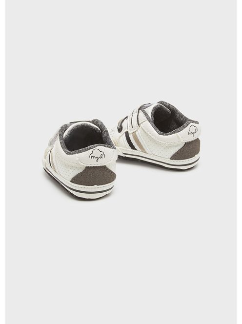 Baby fiú cipő 